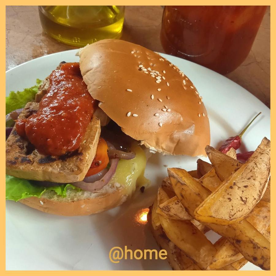 بويرتو برينسيسا At Home المظهر الخارجي الصورة